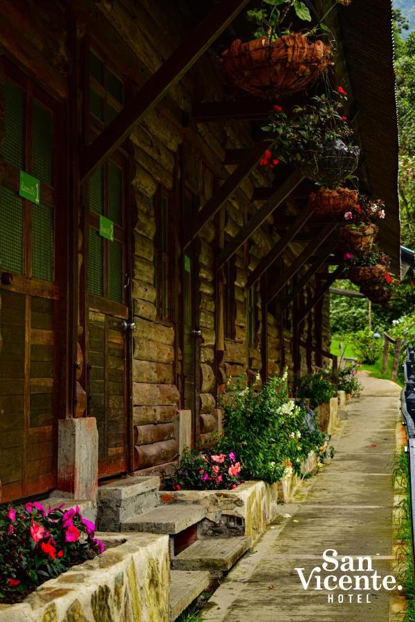 Hotel Termales San Vicente 산타 로사 데 카발 외부 사진